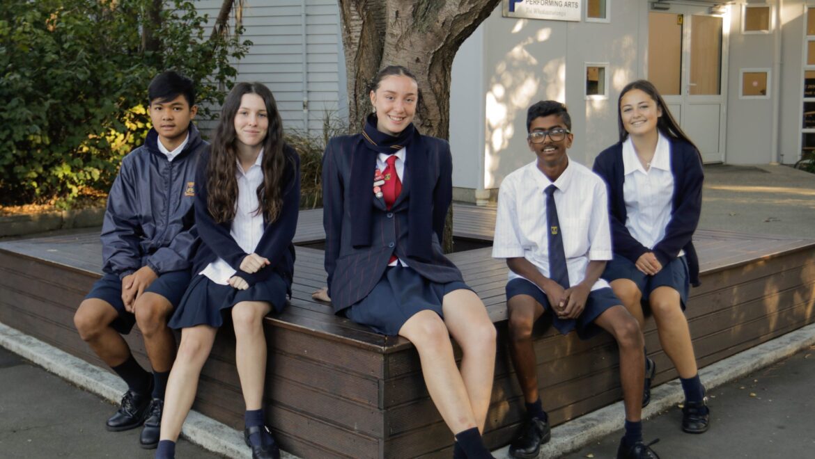 เรียนต่อนิวซีแลนด์ Riccarton High School